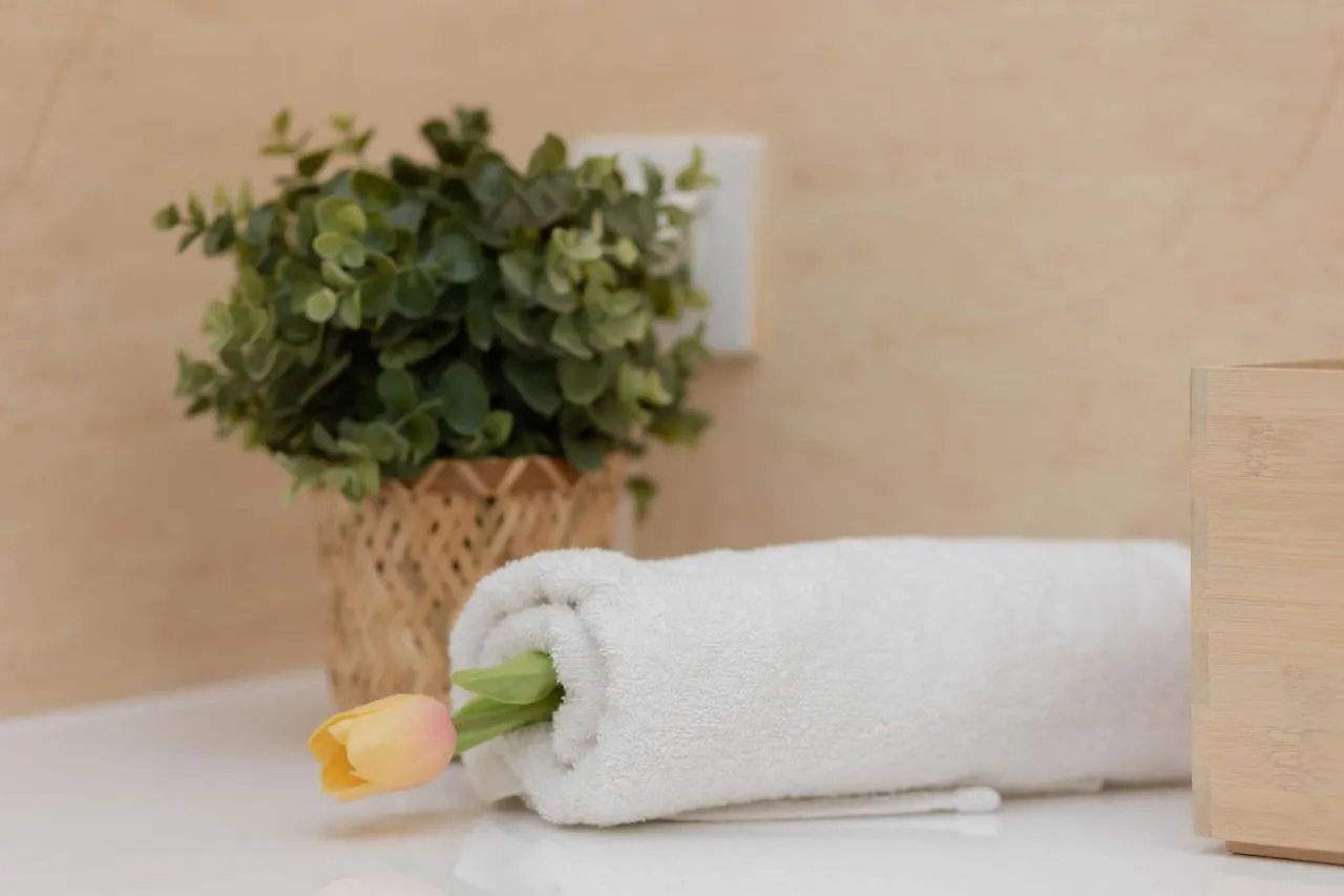 Apartament Warsaw Wola Studio near Nocny Market by Renters Polska